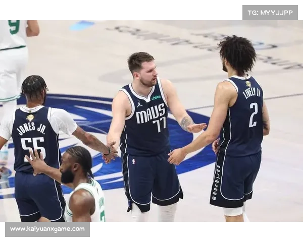 塔图姆与东契奇对决再掀高潮 NBA总决赛凯尔特人与独行侠G3精彩数据较量